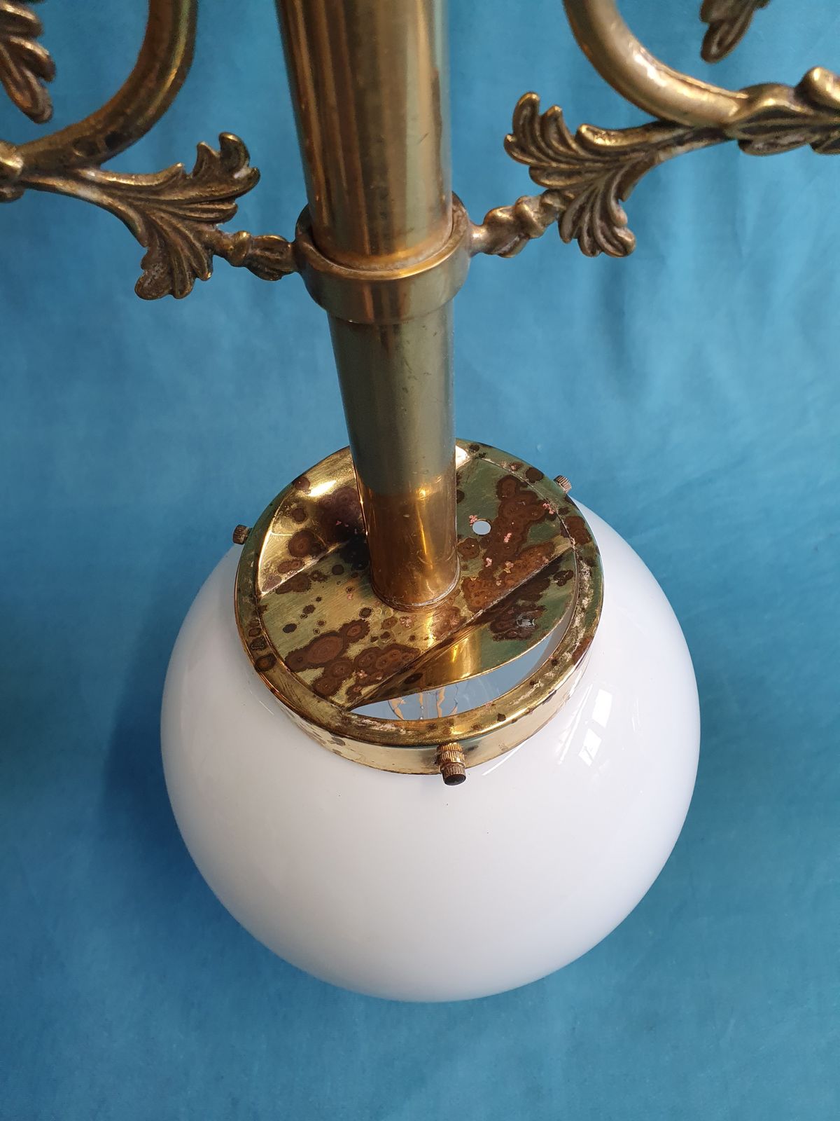 Early 20th Century Gothic Style Chandelier In Brass With Glass Globes photo buy