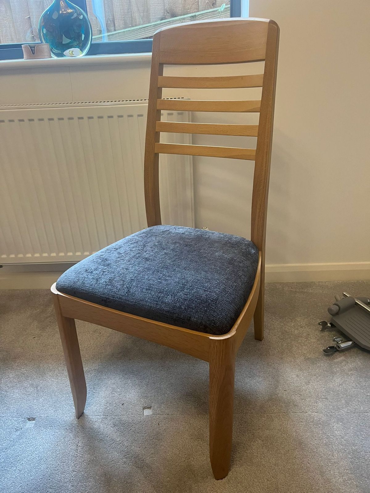 Nathan Extendable Dining Table + 4 Chairs – Sunburst Top – Excellent Condition photo furniture