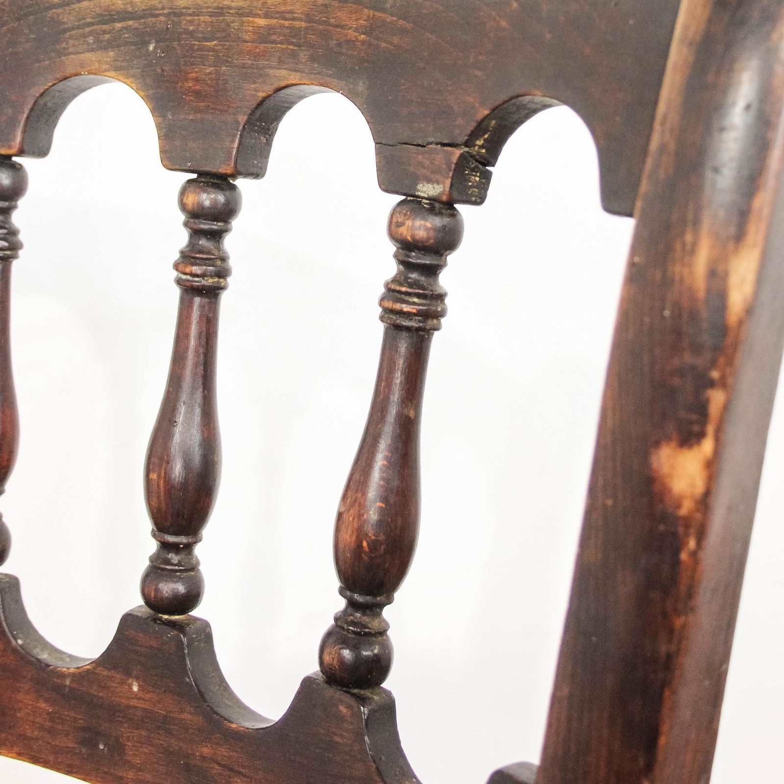 Antique Victorian Set Of Three Elm Farmhouse Chairs | Set Of Chairs | Antique Chairs | Dining Chairs | Kitchen Chairs photo vinterior
