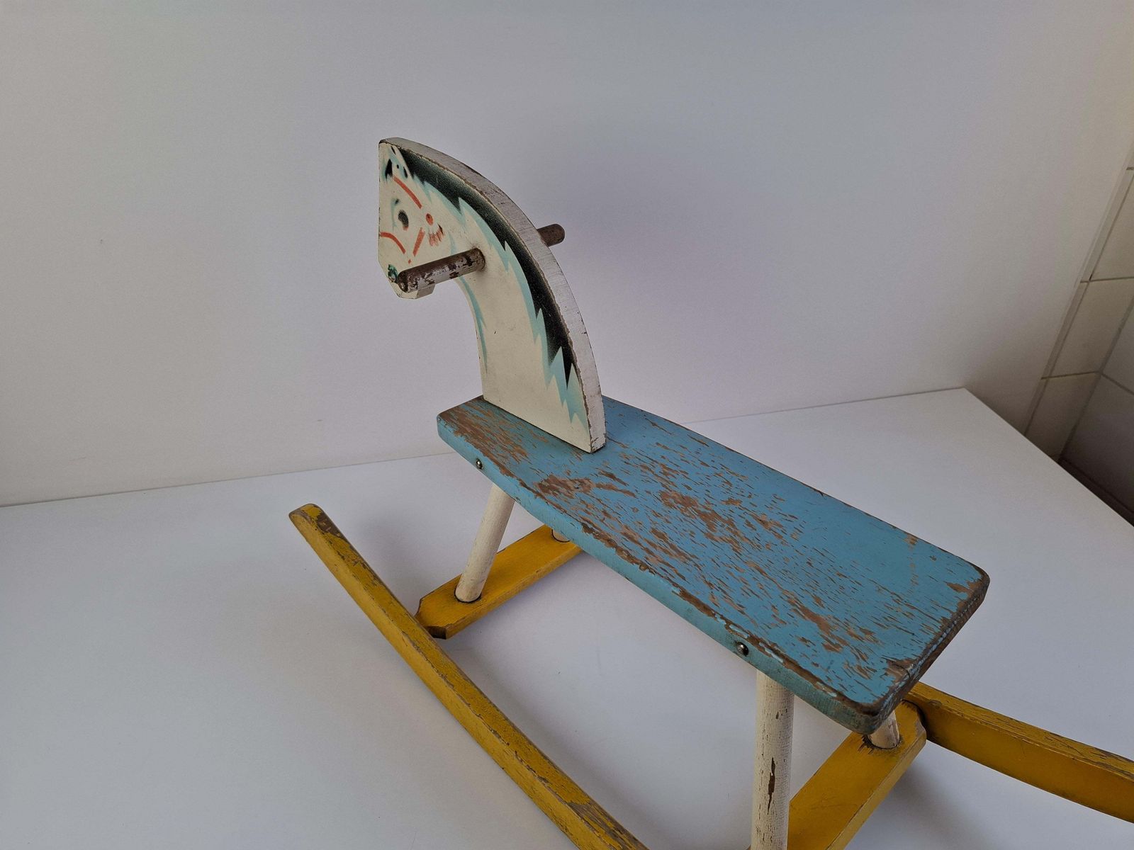 Mid Century Houten Schommelpaard Uit Tsjecho Slowakije, Handgeschilderd, Jaren 1960 photo furniture