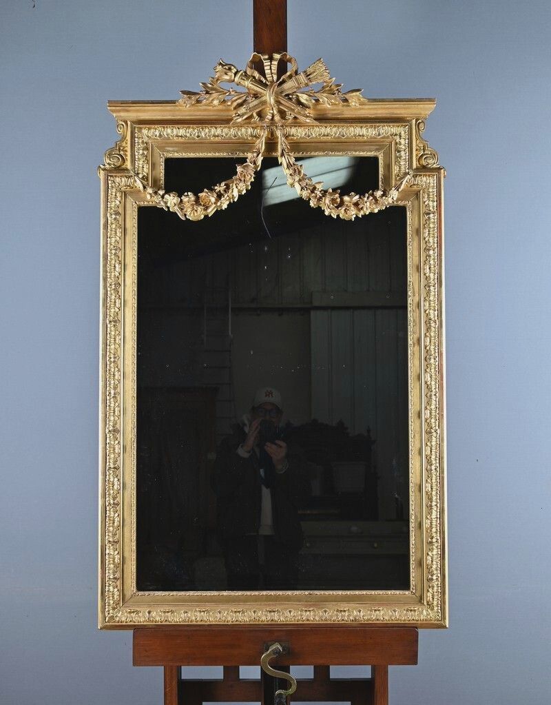 photo for sale Important Giltwood Mirror, Louis XVI Style – Second Half Of The 19th Century
