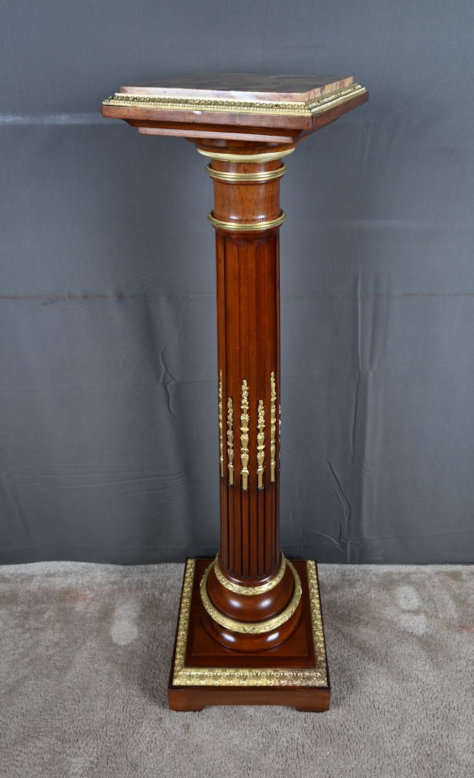 photo vinterior Mahogany Swivel Column, Napoleon III Style – 1900