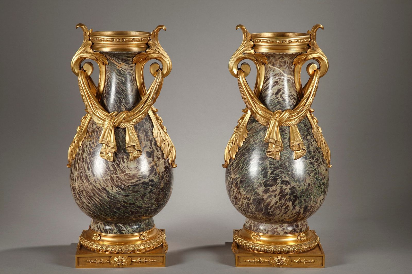 Pair Of Louis XVI Style Urns In Russian Jasper photo 41300.0