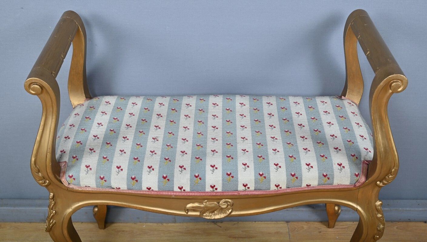 Small Bench With Gilded Wood Armrests, Louis XV Style – Early 20th Century photo Furniture
