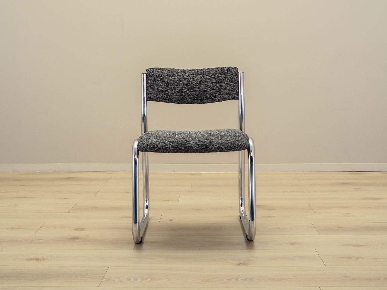 photo buy Set Of Six Chairs, Italian Design, 1980s, Production: Italy