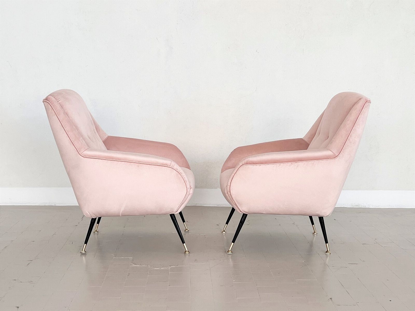 photo furniture Italian Midcentury Armchairs In Soft Pink Velvet And Brass Tips, 1950s