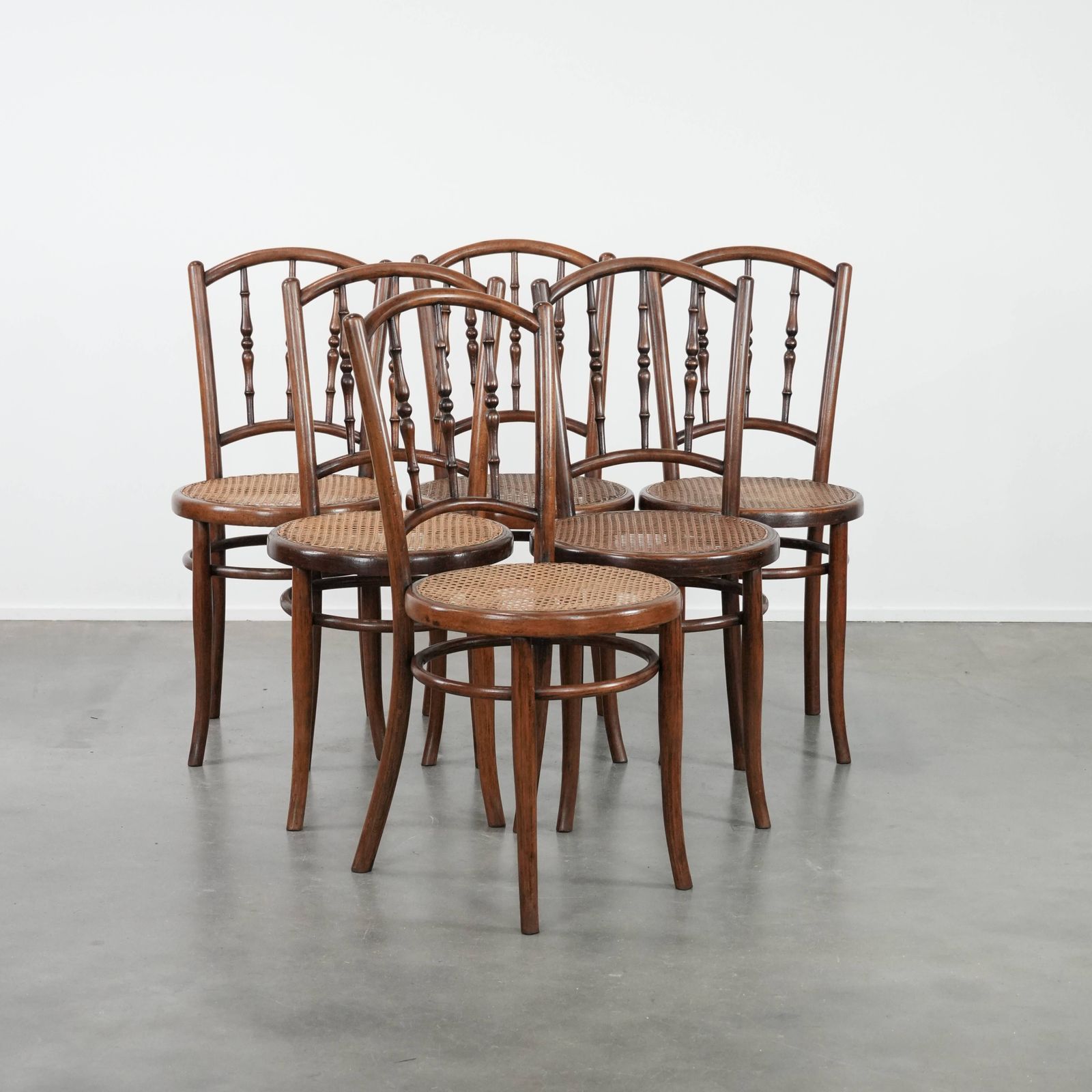 Beautiful Set Of 6 Wooden Vintage Bistro Chairs By Jacob & Josef Kohn Wien With Thatched Seat