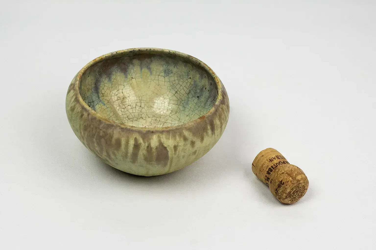 Glazed Stoneware Bowl By Alexandre Bigot (1914) – Cream And Nuanced Blue Flamed Stoneware photo for sale