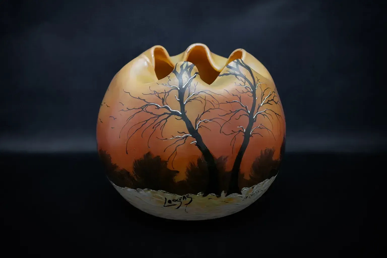 Grand vase sphérique Legras, décor de paysage hivernal