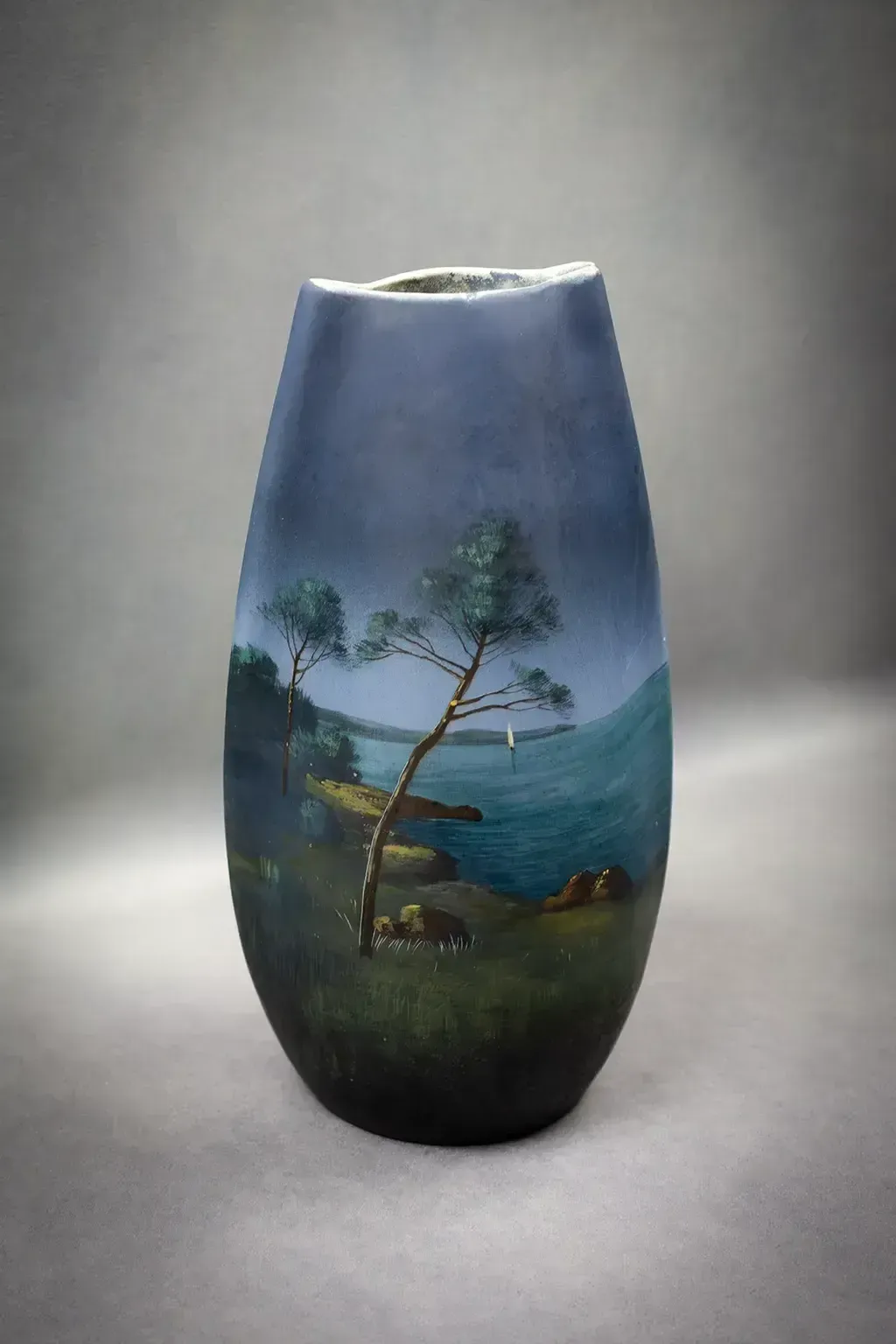 Vase en faïence émaillée par Jérôme Massier - Bord de mer au clair de lune - Vallauris photo vinterior