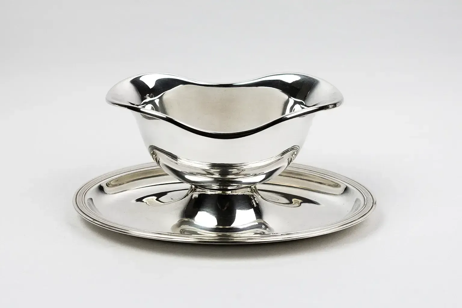 Saucière Christofle en métal argenté - dans le style du modèle Vendôme Filet photo Décoration