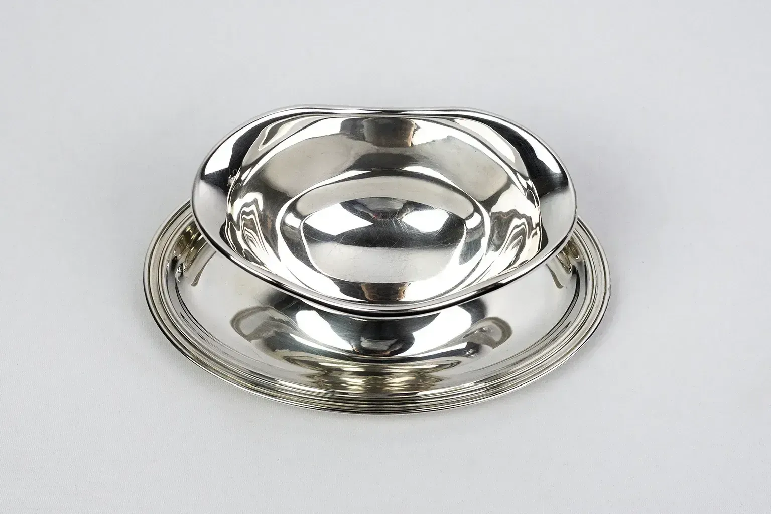 Saucière Christofle en métal argenté - dans le style du modèle Vendôme Filet photo 190.0