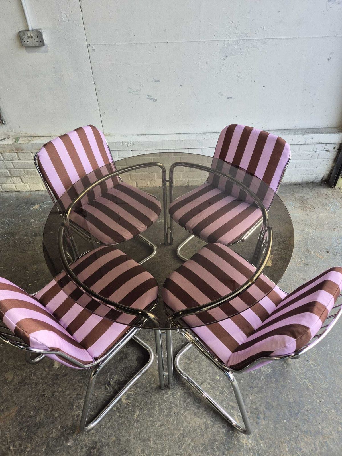 1970's Italian Dining Table & 4 Chairs Upholstered In Colours Of Arley Fabric photo 995.0