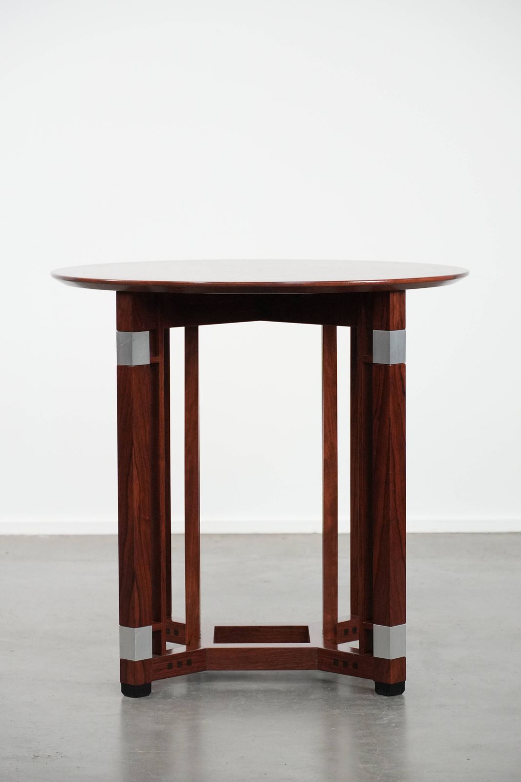 Beautiful Round Art Deco Design Side/Coffee Table photo Furniture