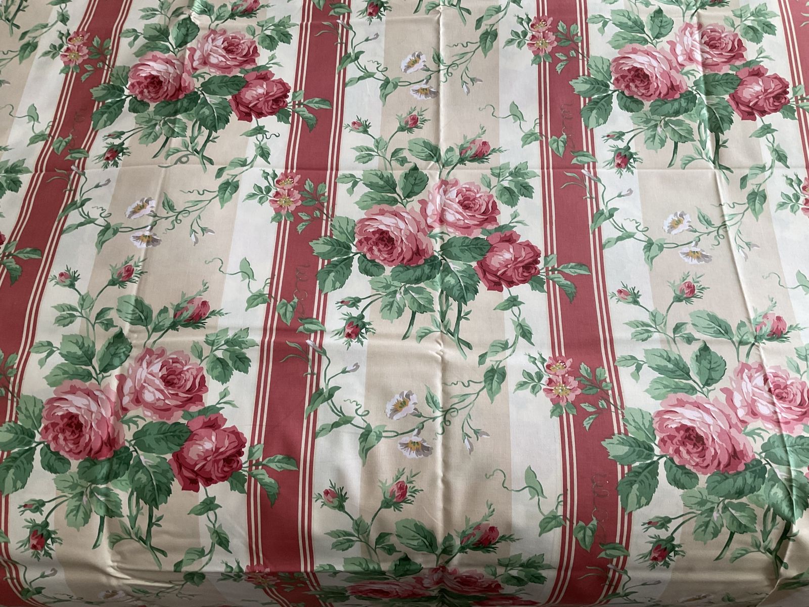 photo vinterior Jane Churchill ‘Pemberley’ Vintage Curtain Fabric Unused.  6x3m Length (18m Total)