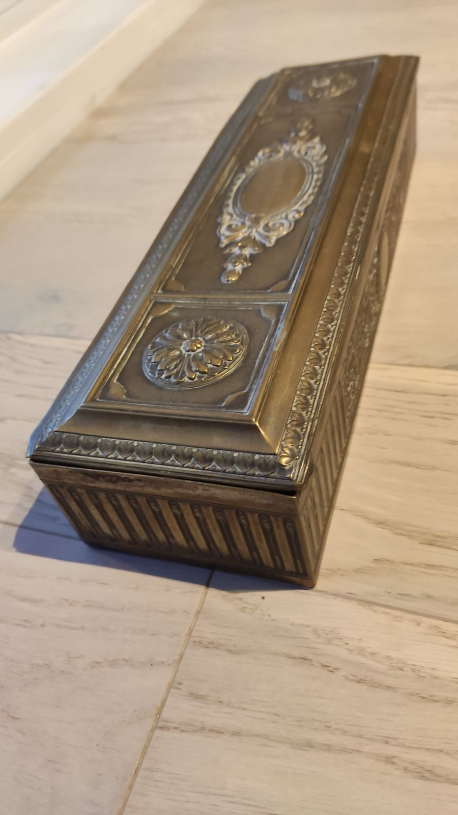 Antique Brass Jewellery / Trinket Box – Ornate Relief Décor – 34cm