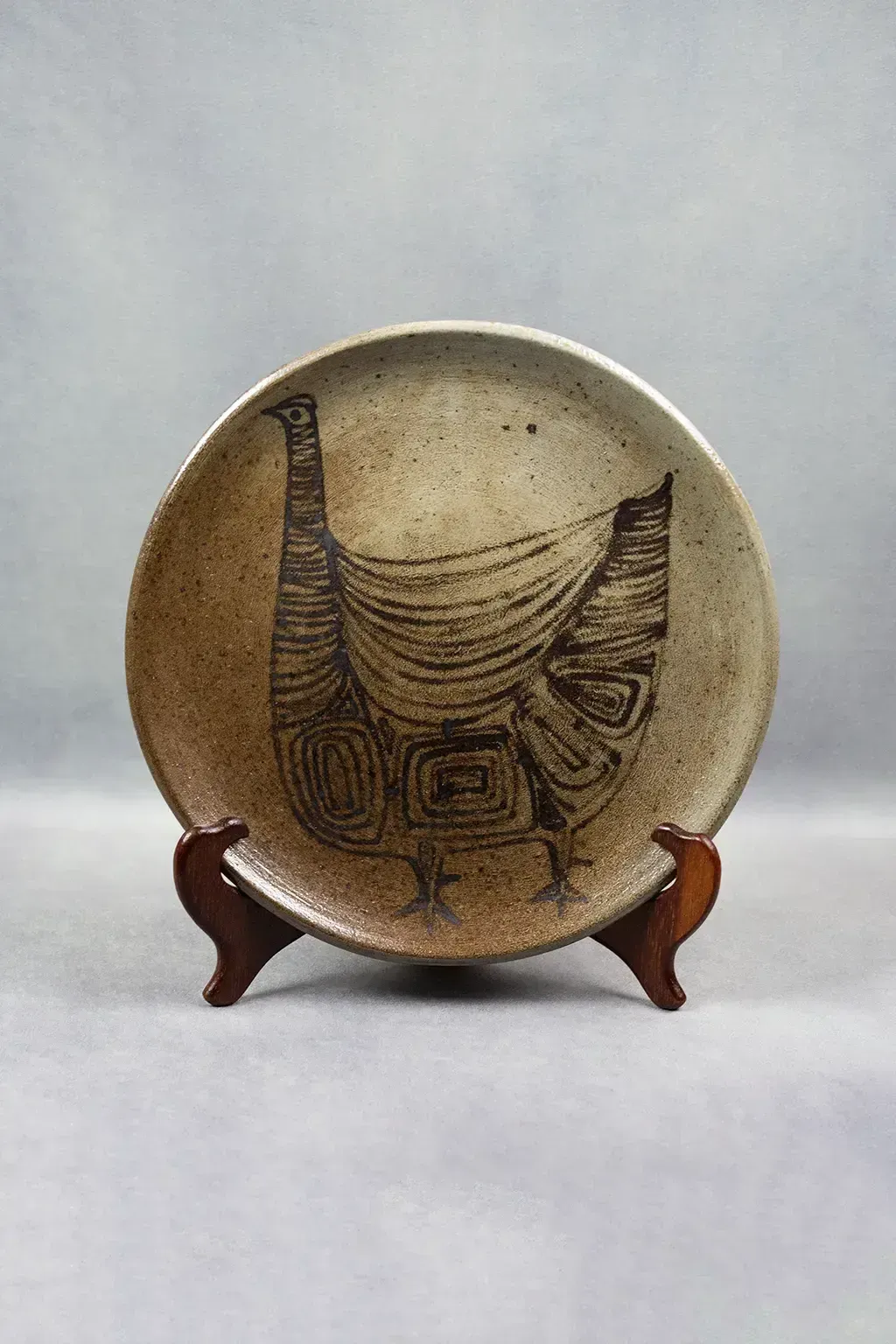 Michel Gardelle — Stoneware schaal met gestileerde vogeldecoratie, ca. 1980, gesigneerd