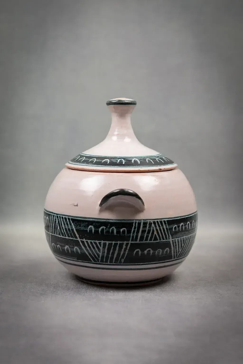 Pot à confiture avec couvercle, signé Yvon Roy - céramique mid-century photo vinterior