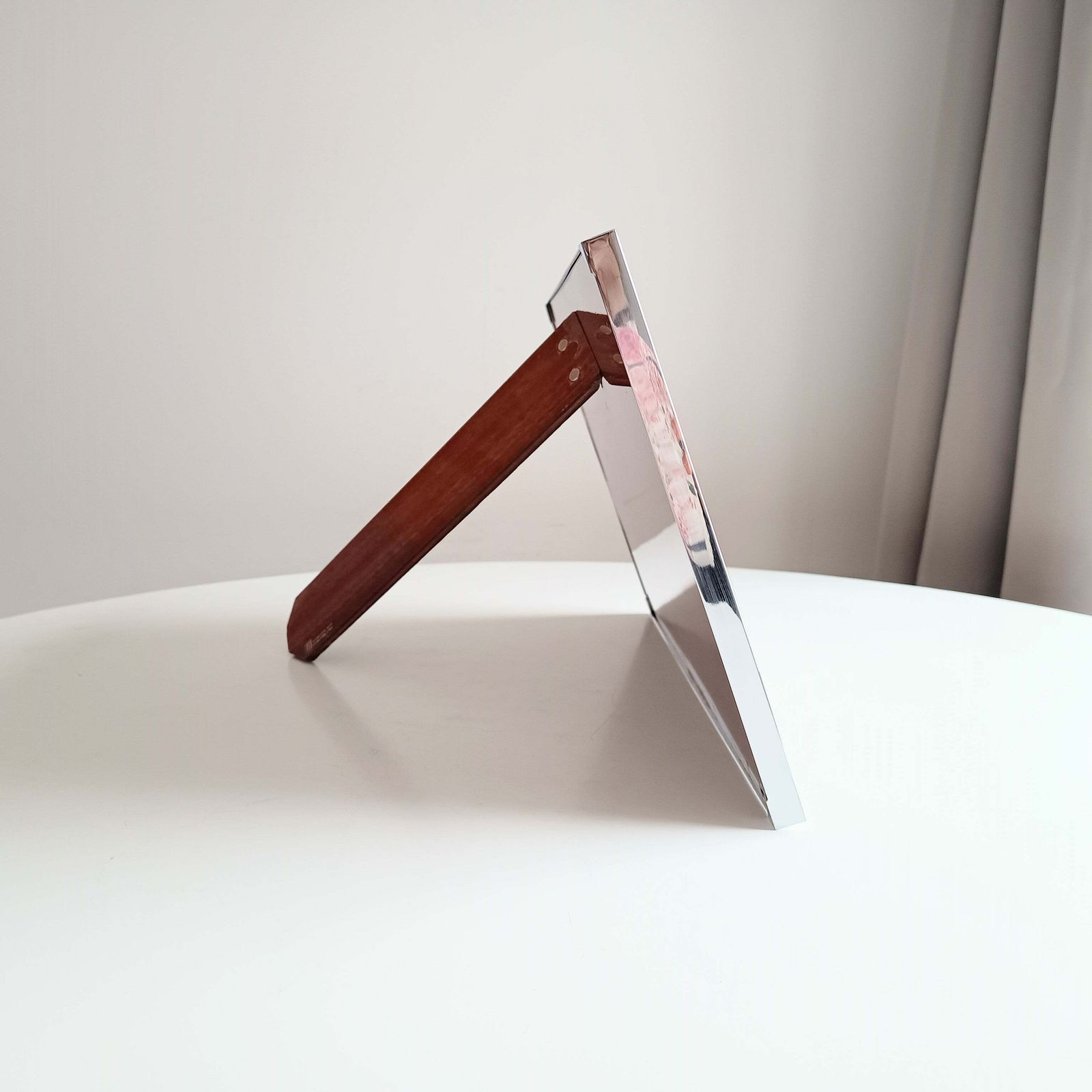 photo furniture Midcentury Modern Vintage Felice Antonio Botta Tabletop Easel Frame: Chrome & Walnut Back, Romeo Rega Style