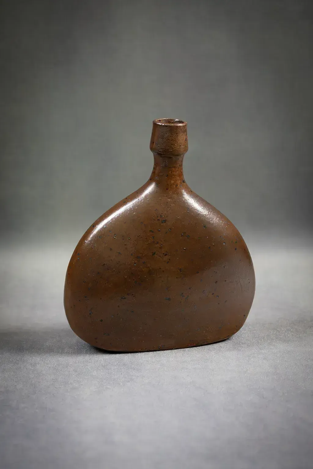 Soliflore Vase In Brown Stoneware By Roland Zobel – Les Cyclades, Anduze photo Home Decor