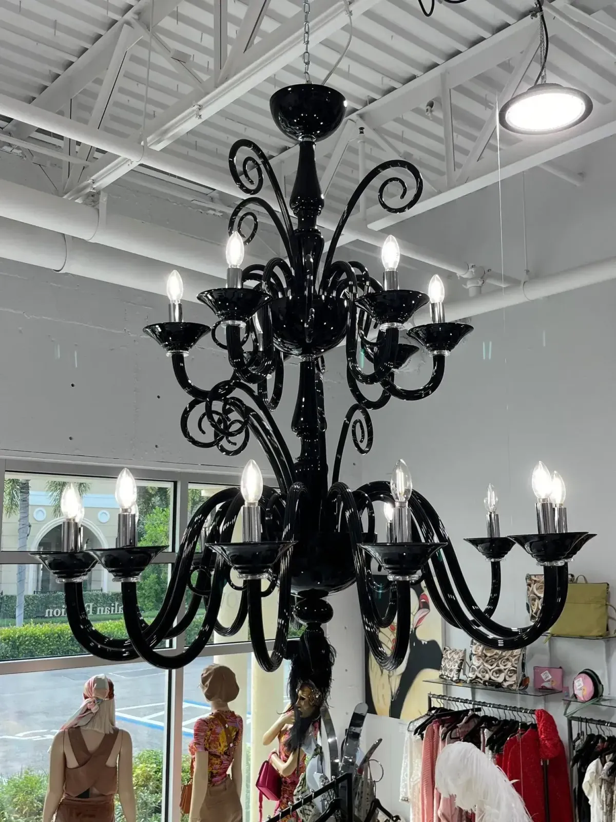 Simone Cenedese   Black Beauty Chandelier photo vinterior