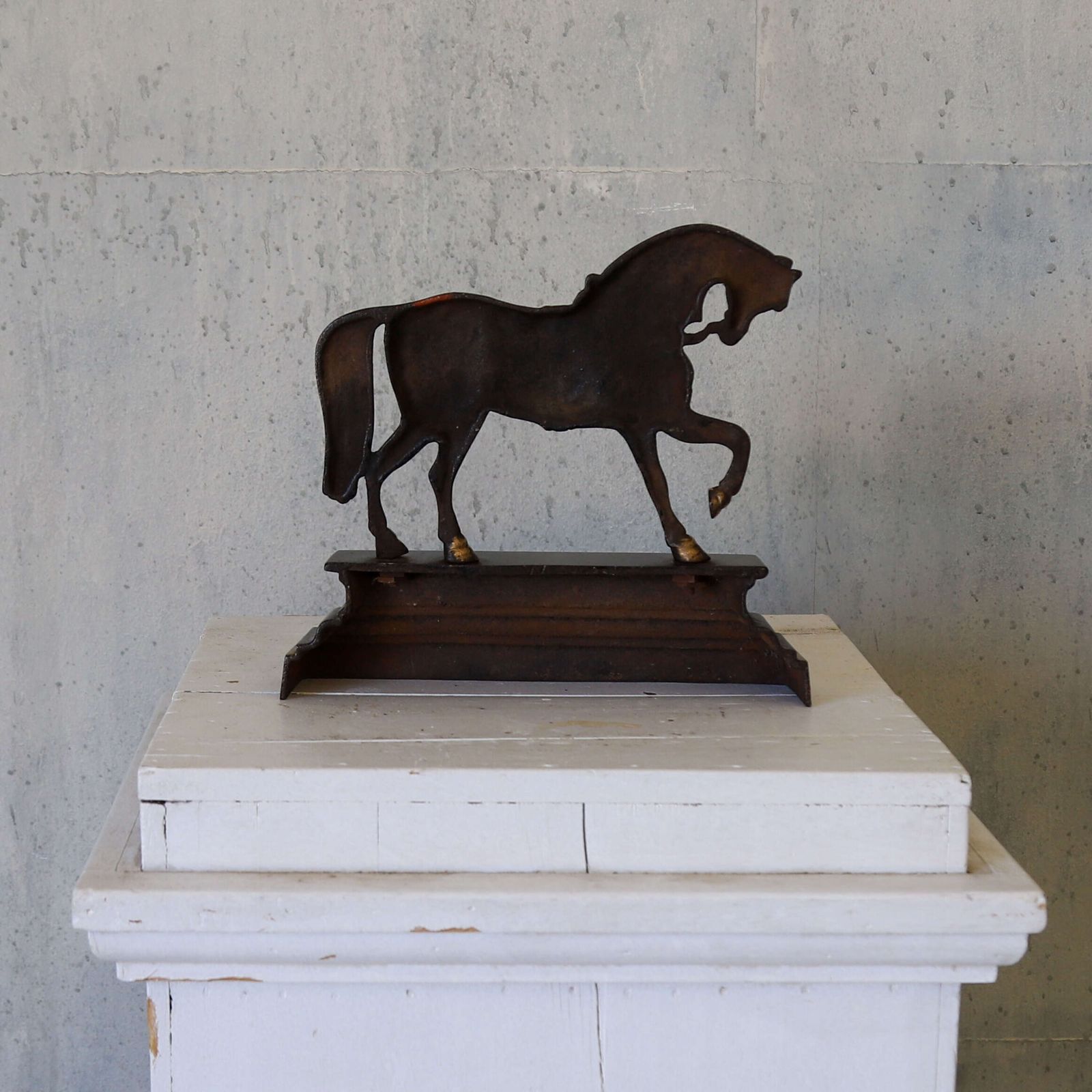 Edwardian Horse Door Stop In Cast Iron With Bronze Details photo vinterior