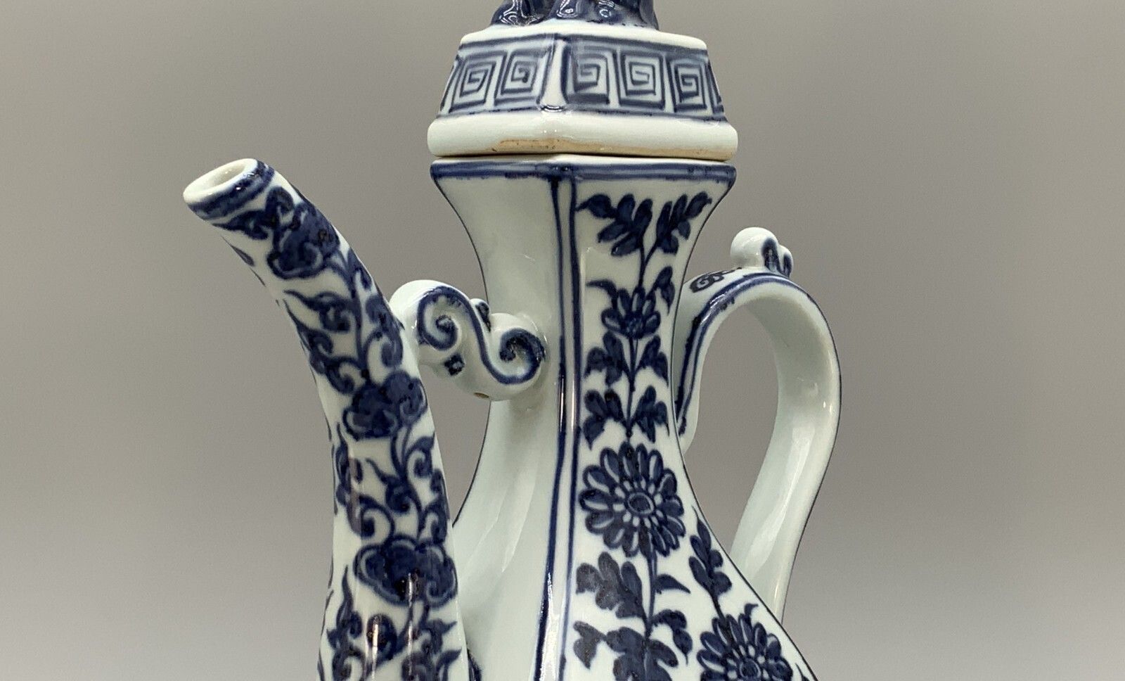 photo for sale Superb Early 20thc Chinese Blue & White Ming Dynasty Style Porcelain Teapot Ewer