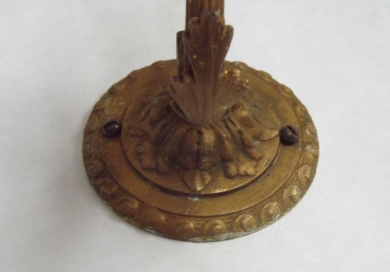 140.0 French Art Nouveau Bronze Single Wall Light With White And Pink Frilled Glass Shade photo