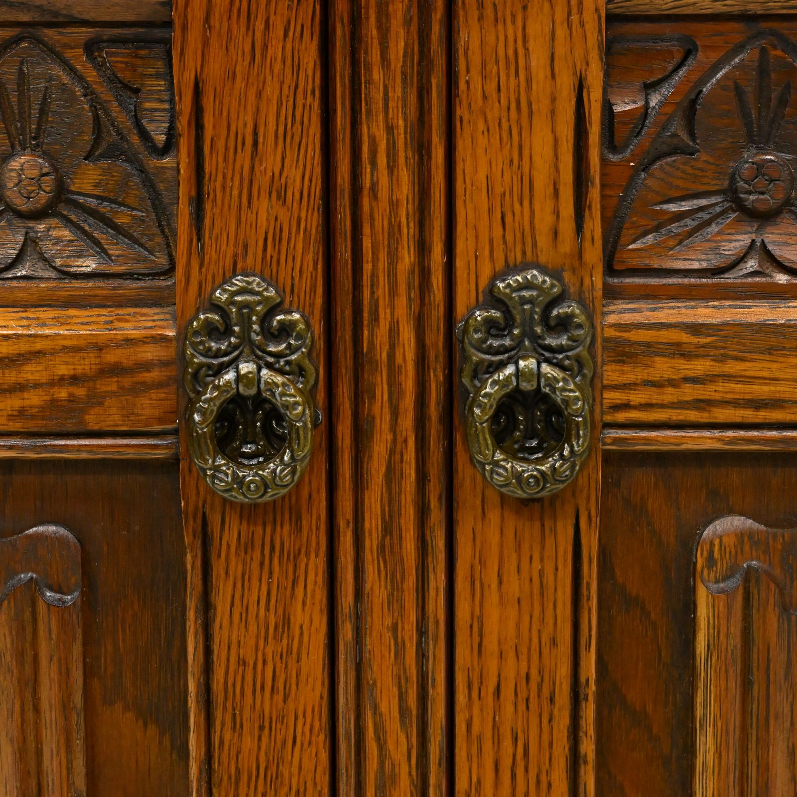 Old Charm Oak Dresser In Tudor Brown 4ft 6" Wide Door & Drawer Free Uk Delivery* photo for sale
