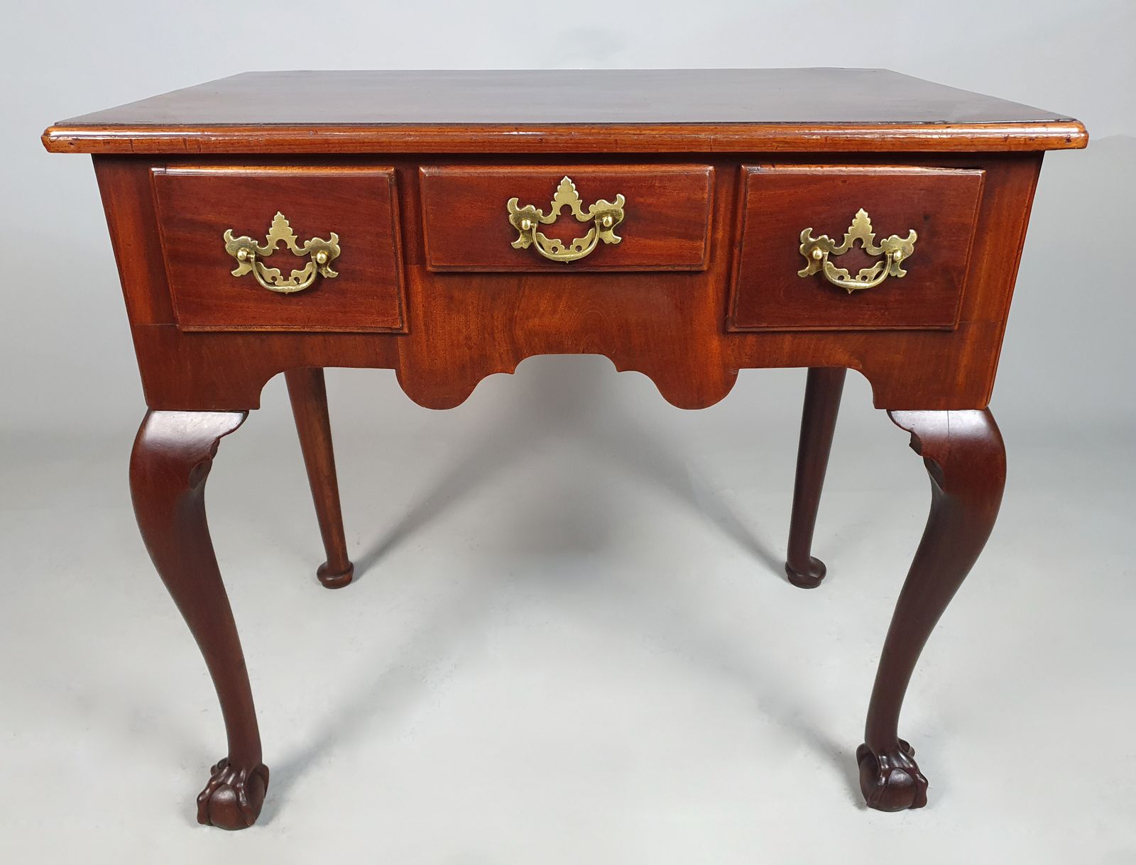 Lovely George III Red Walnut Lowboy On Ball And Claw Feet C. 1775