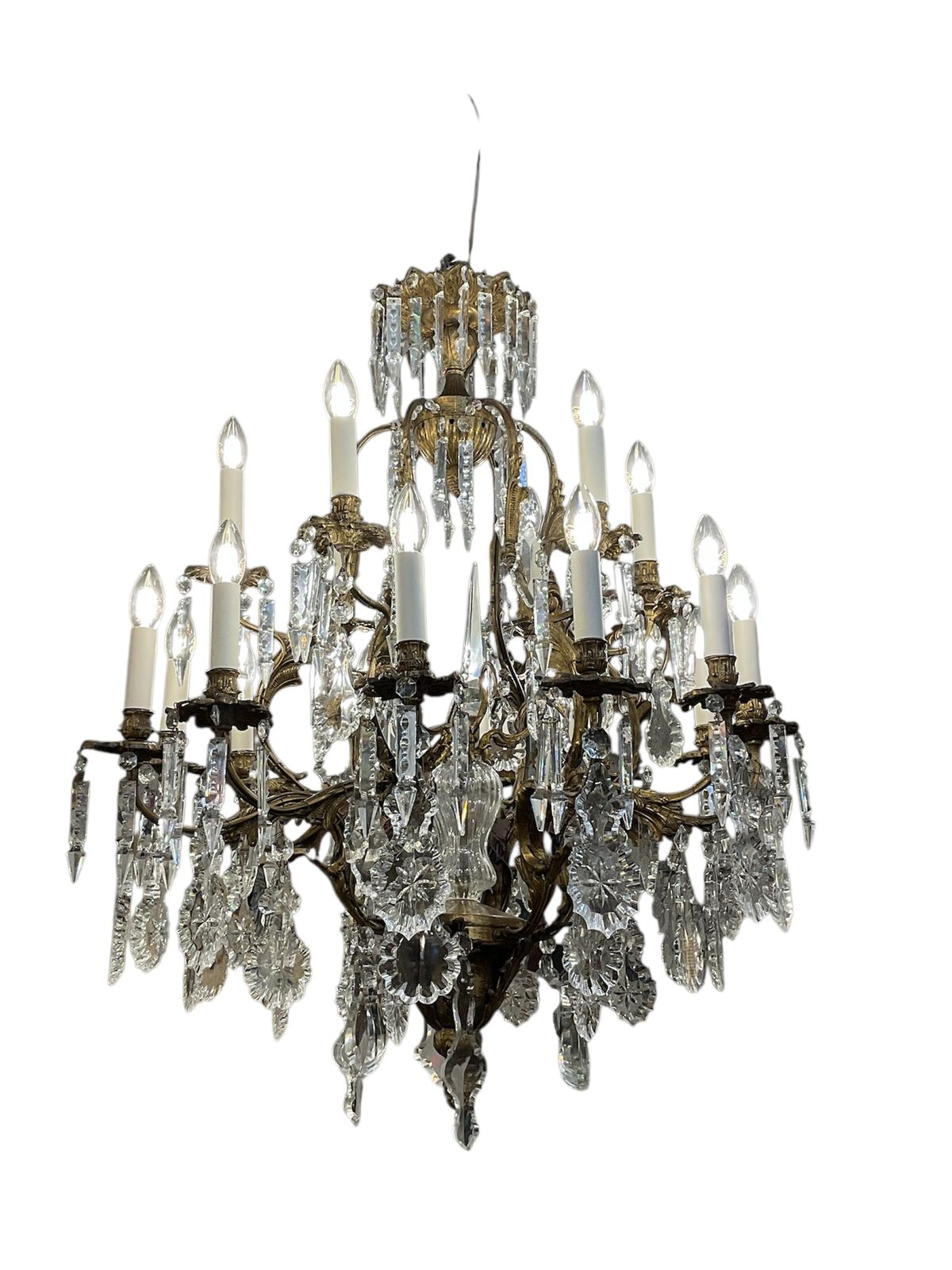 French Bronze 1890   1920 18 Lights Chandelier With Ormolu Frame And Baccarat Crystal Drops