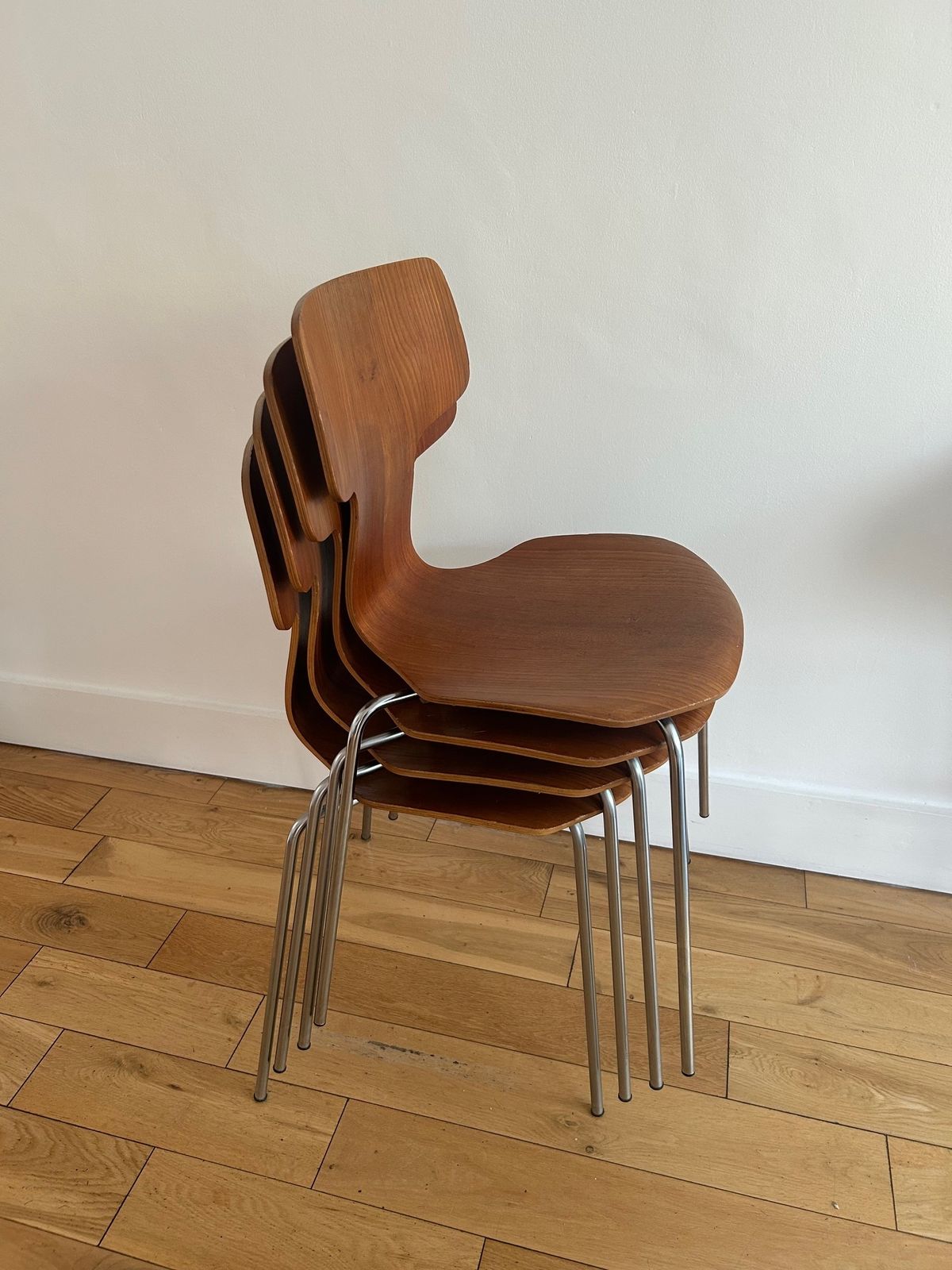 Furniture Arne Jacobsen Fritz Hansen Model 3103 “Hammer” Chairs Set Of 4 Mid Century Danish photo