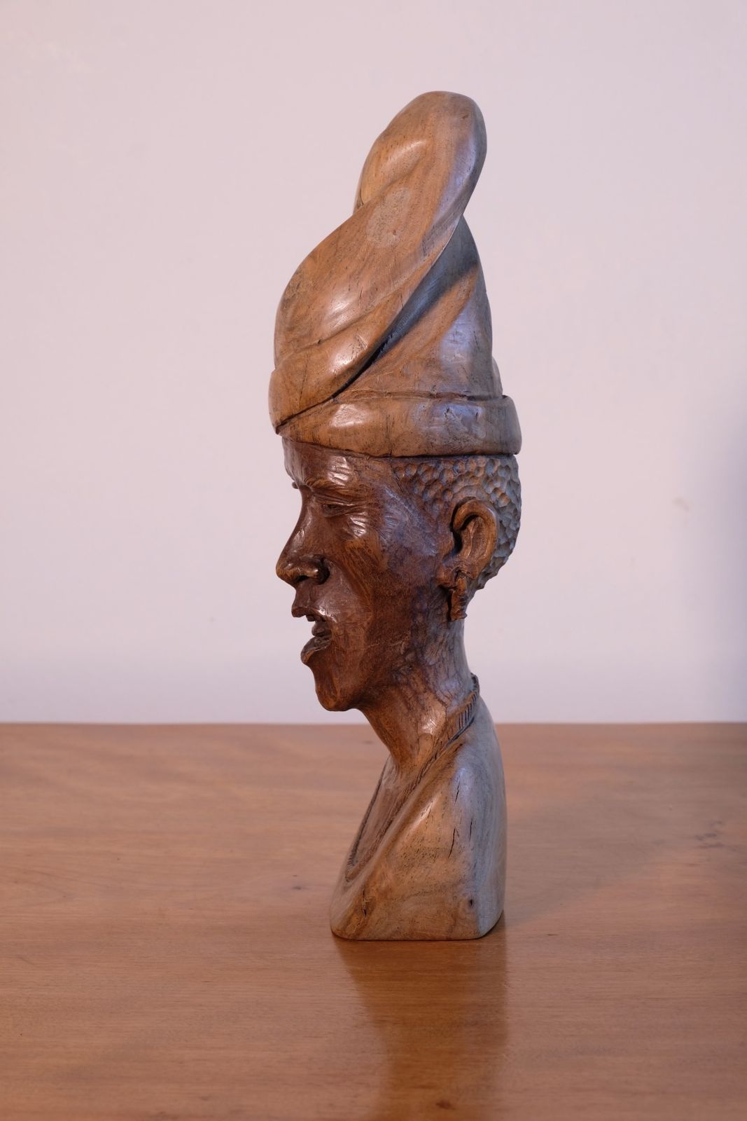 photo for sale African Hand Carved Wooden Sculpture – Tribal Portrait Art (24.5cm)