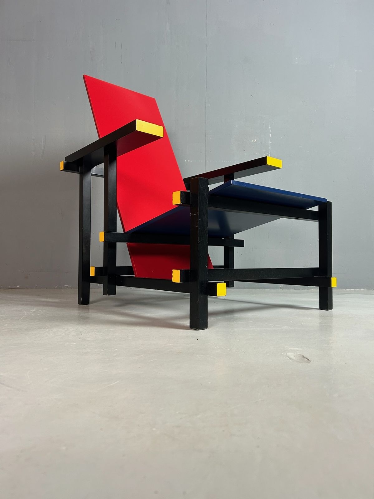 photo for sale Gerrit Rietveld Red And Blue Chair By Cassina