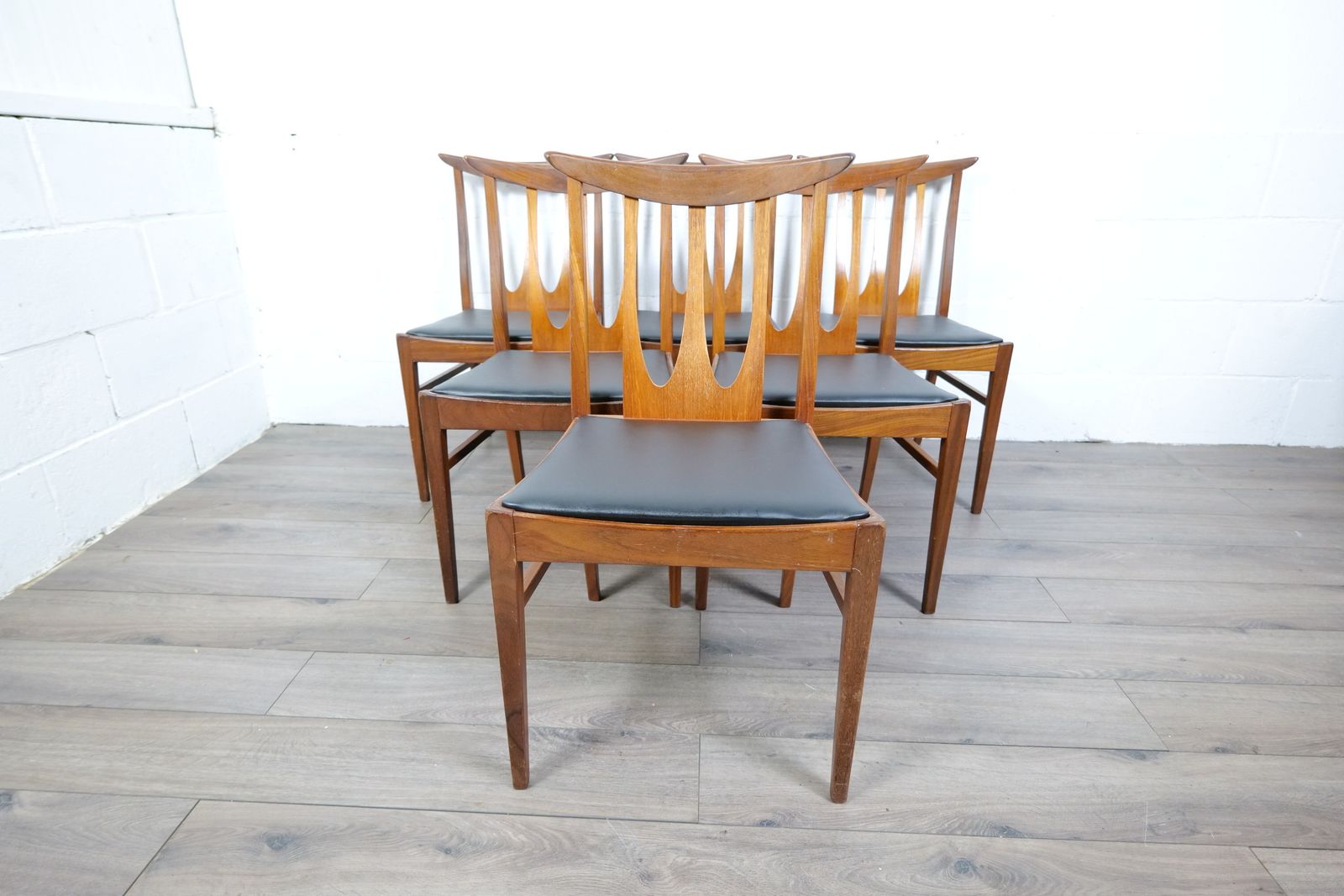 photo vinterior G Plan Fresco Circular Dining Table & 6 Brasilia Chairs