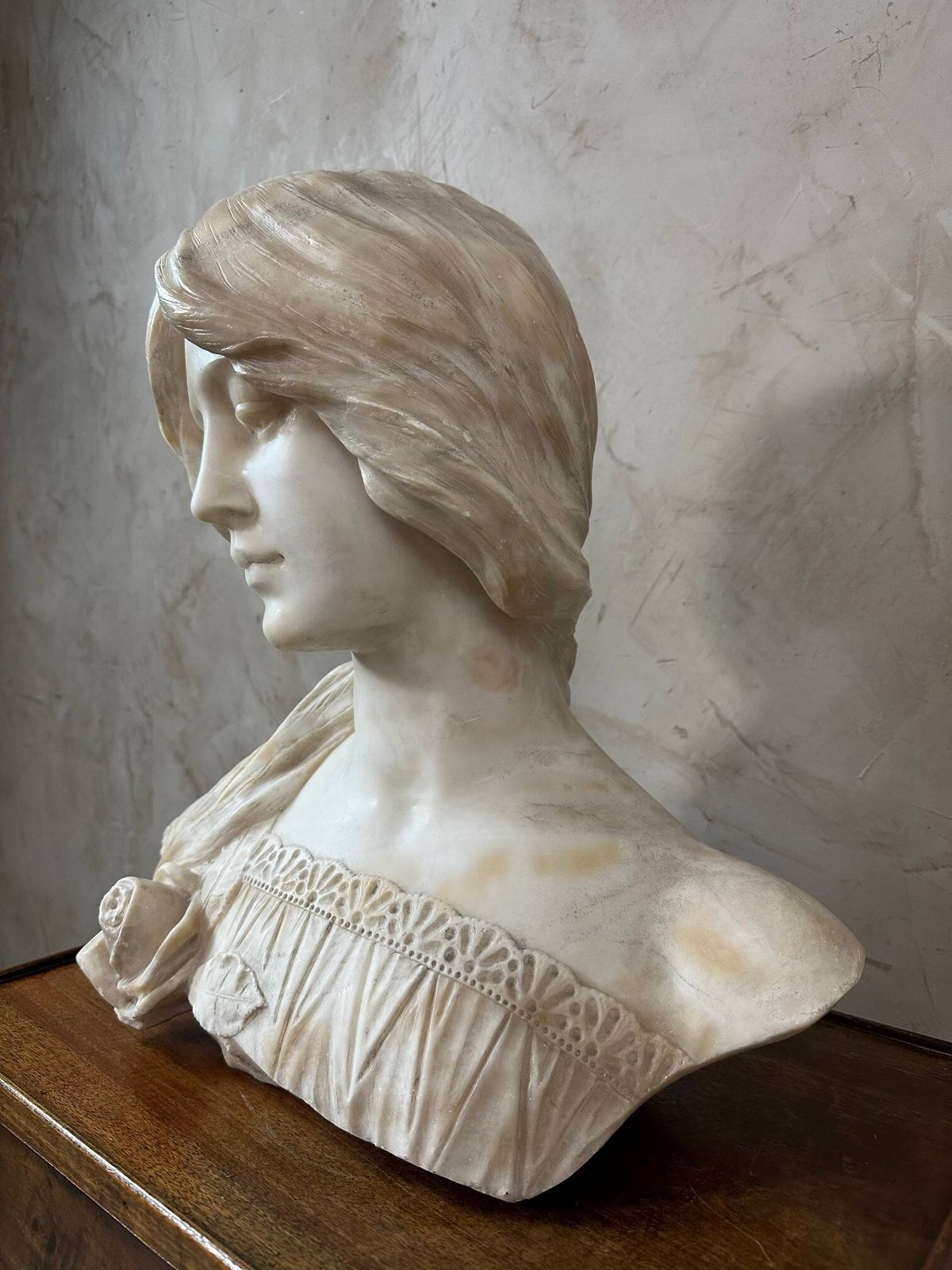 Page 1 Of 17 Marble Bust Of A Woman photo vinterior
