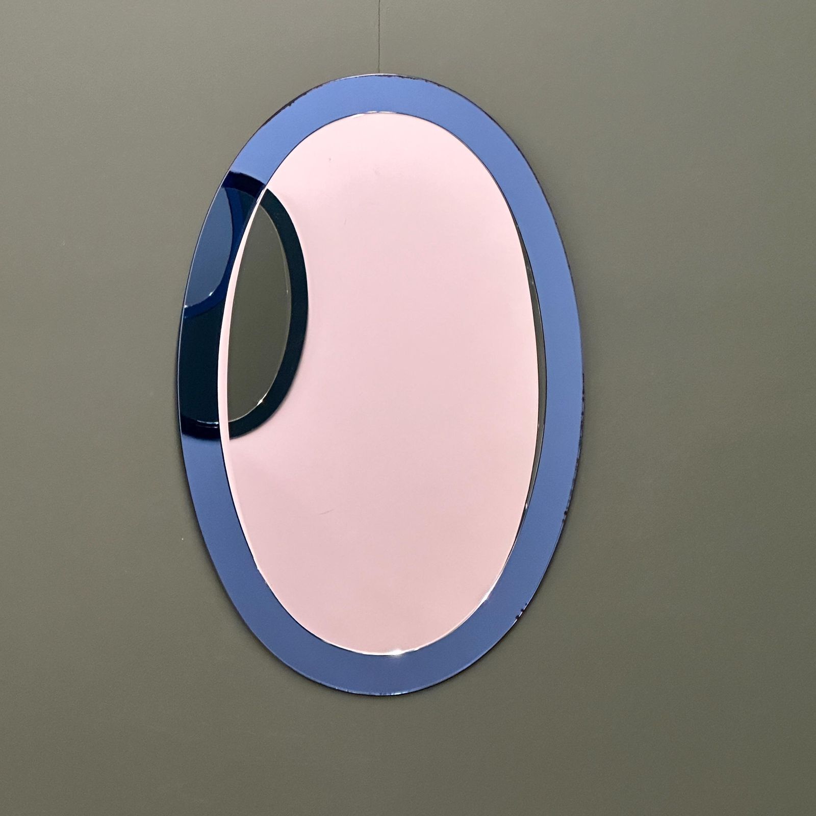 Zeldzaam Paar Italiaanse Blauwe Ovale Spiegels, Toegeschreven Aan Cristal Arte, Jaren 1970