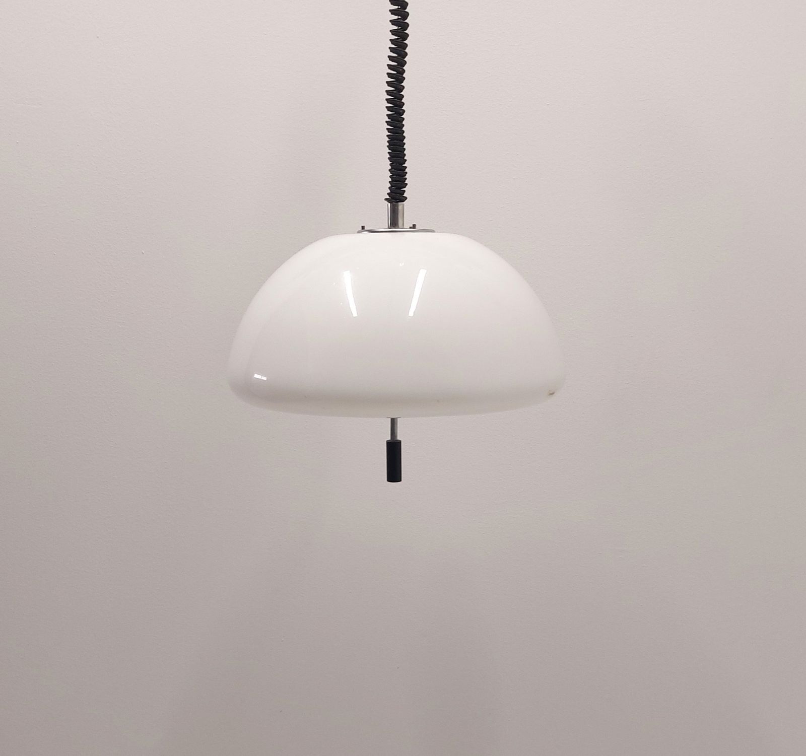 White Italian Space Age Ceiling Lamp Cabras / Made Of Plastic / By Harvey Guzzini For Meblo/ 1970 photo Lighting