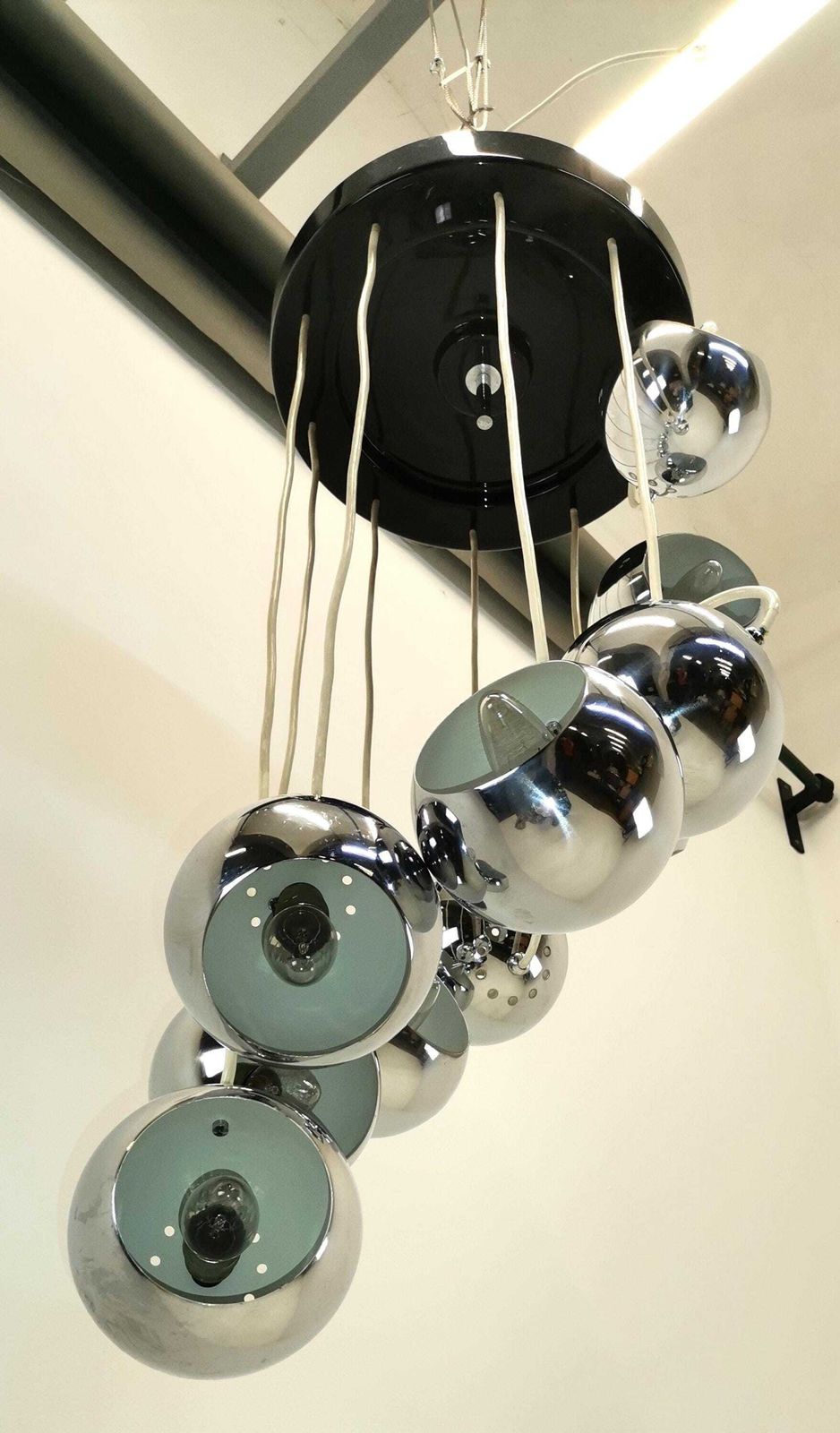 Guzzini Chrome Ball Cascading Chandelier Lamp/ 1970s / Harvey Guzzini / Atomic Design / Space Age / 1970s / Mcm Meblo Guzzini Pendant Lamp photo vintage