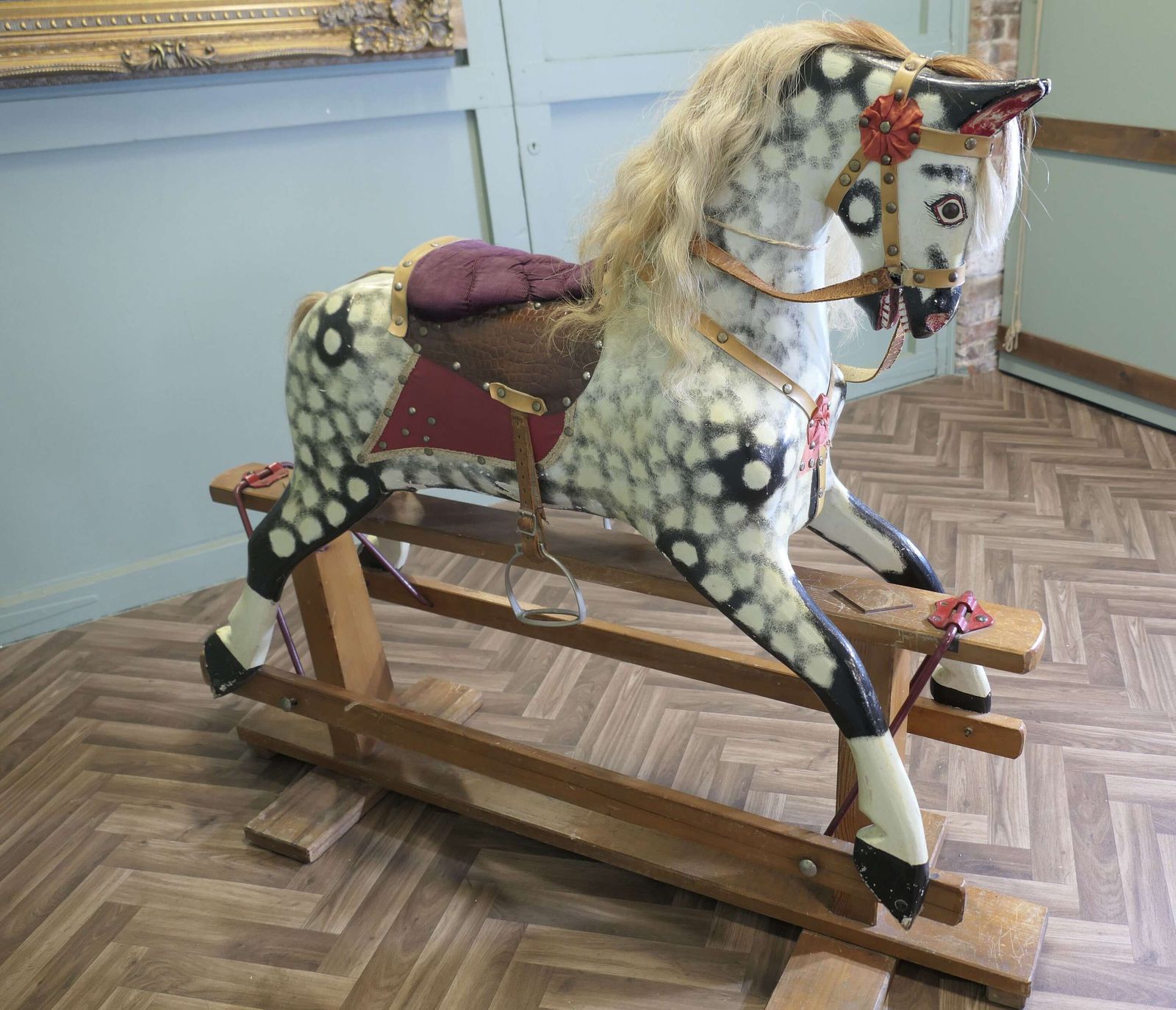 Extra Large Size Collinson Rocking Horse A Handsome Dapple Grey photo 1800.0