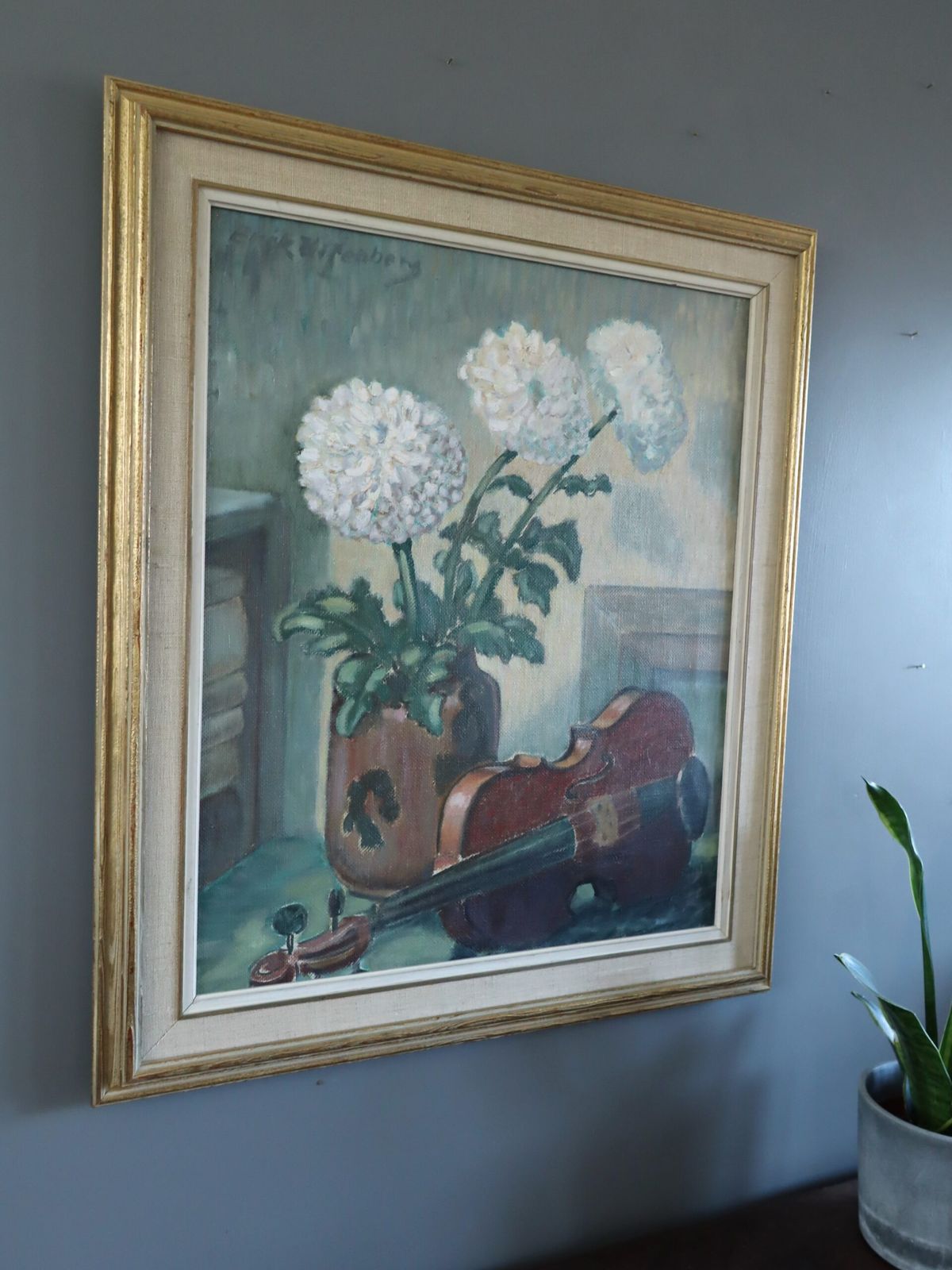 Violin & Flowers Painting, Mid 20th Century photo Art