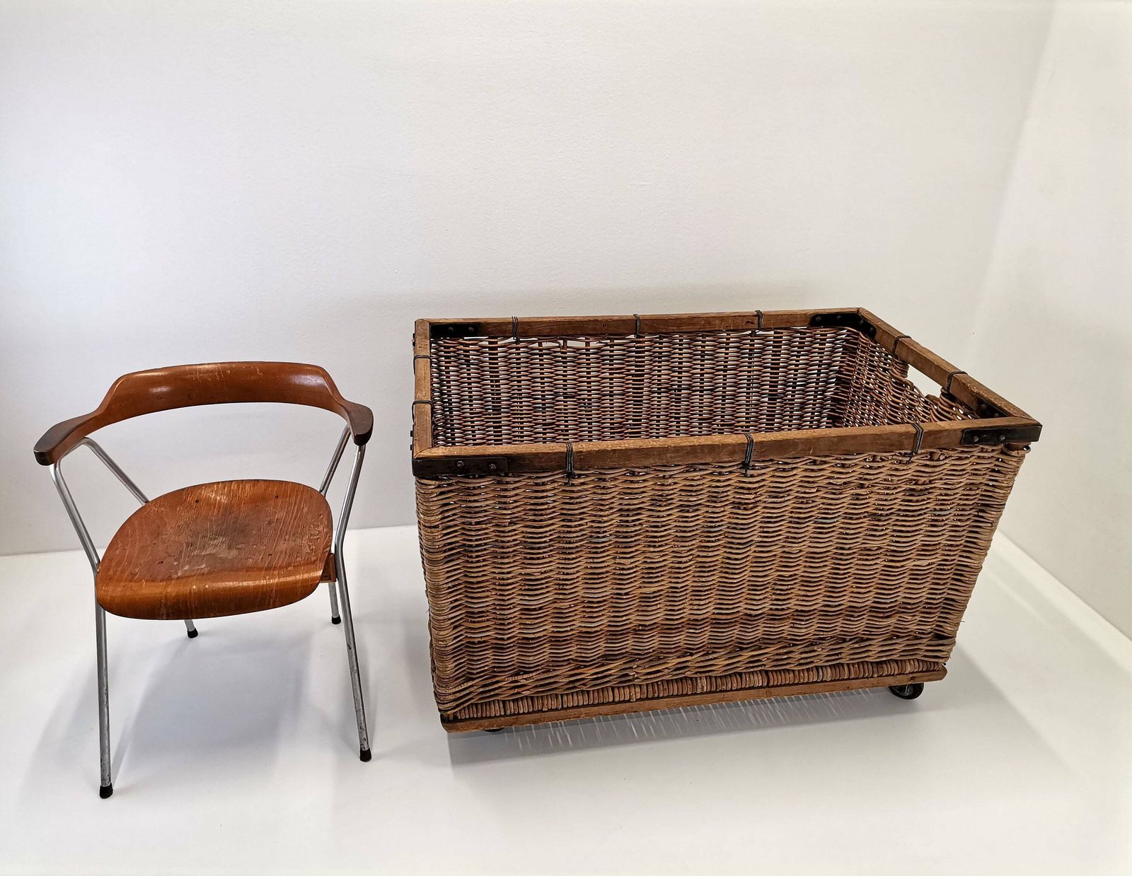 photo furniture Large Wicker Trolley On Wheels / Industrial Cart From 40s 50s Yugoslavia / Wicker Laundry Trolley