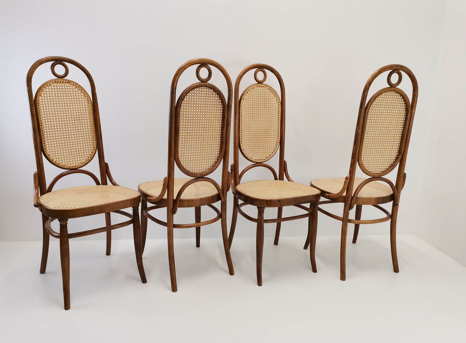 1 Of 4 Thonet No. 17 High Back Dining Chairs / 80s Yugoslavia Dining Table Set / Mid Century Modern Home / Bentwood And Rattan Dining Chair