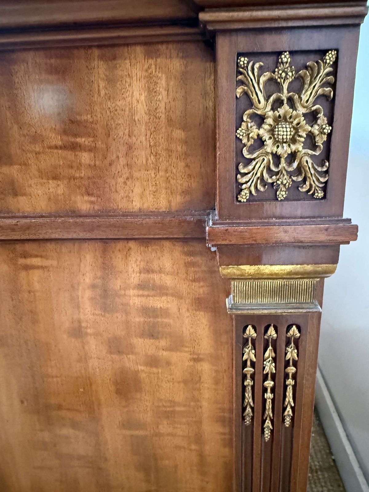 5495.0 19th Century Mahogany Commode / Chest Of Drawers “ Mon Krieger “ photo