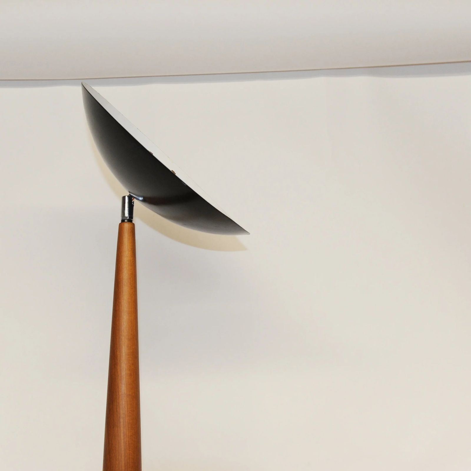 Wooden Floor Lamp With Black Tilted Uplight, 1990s photo 145.0