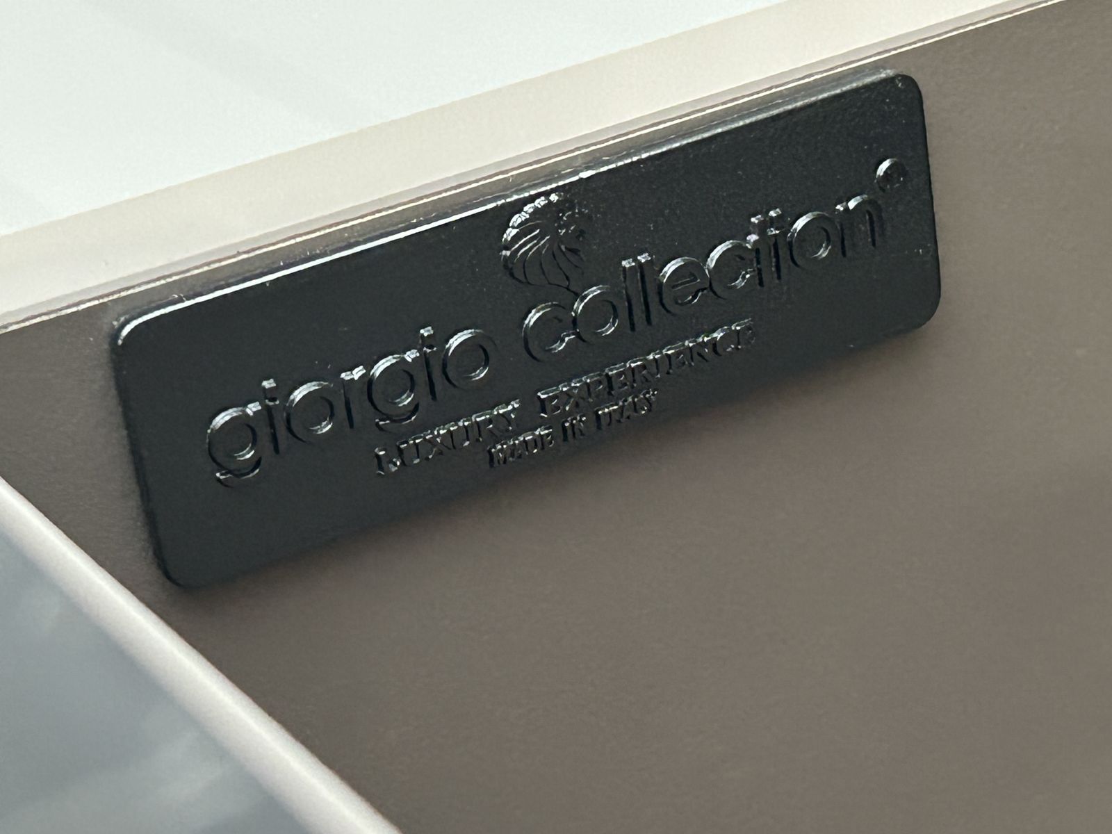 photo vintage Giorgio Collection "Vision" Chest Of Drawers Dresser With Carrara Marble Top