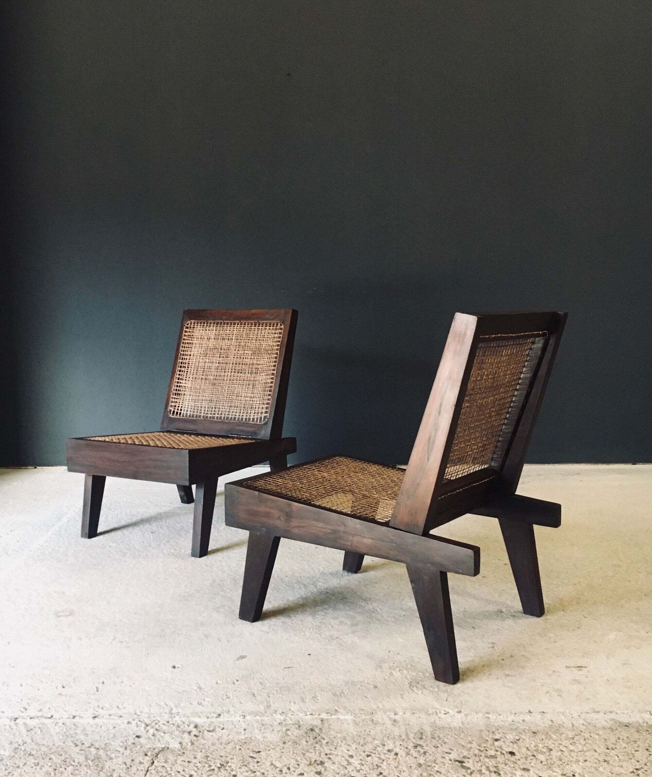 photo vintage Modernist Design Low Folding Chair Set By Pierre Jeanneret For Chandigarh, India 1960's