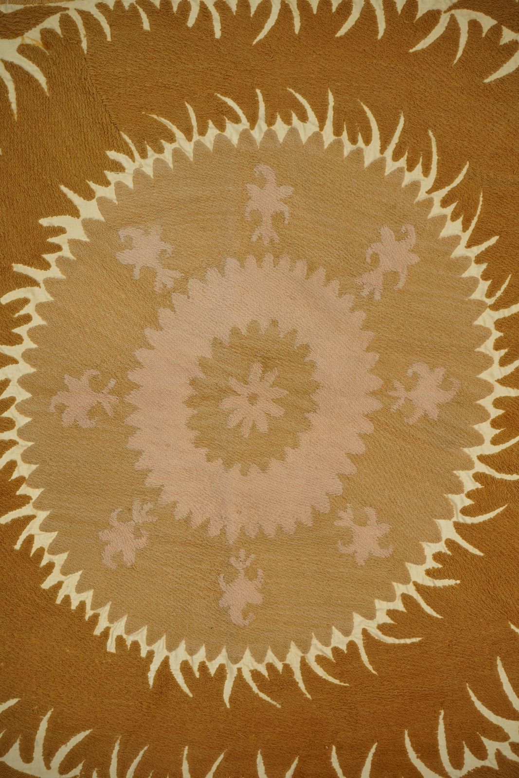 Suzani From Samarkand Uzbekistan, Early 20th Century Pastel Old Embroidery Uzbek Fabric 3'5'' X 3'9'' photo vinterior
