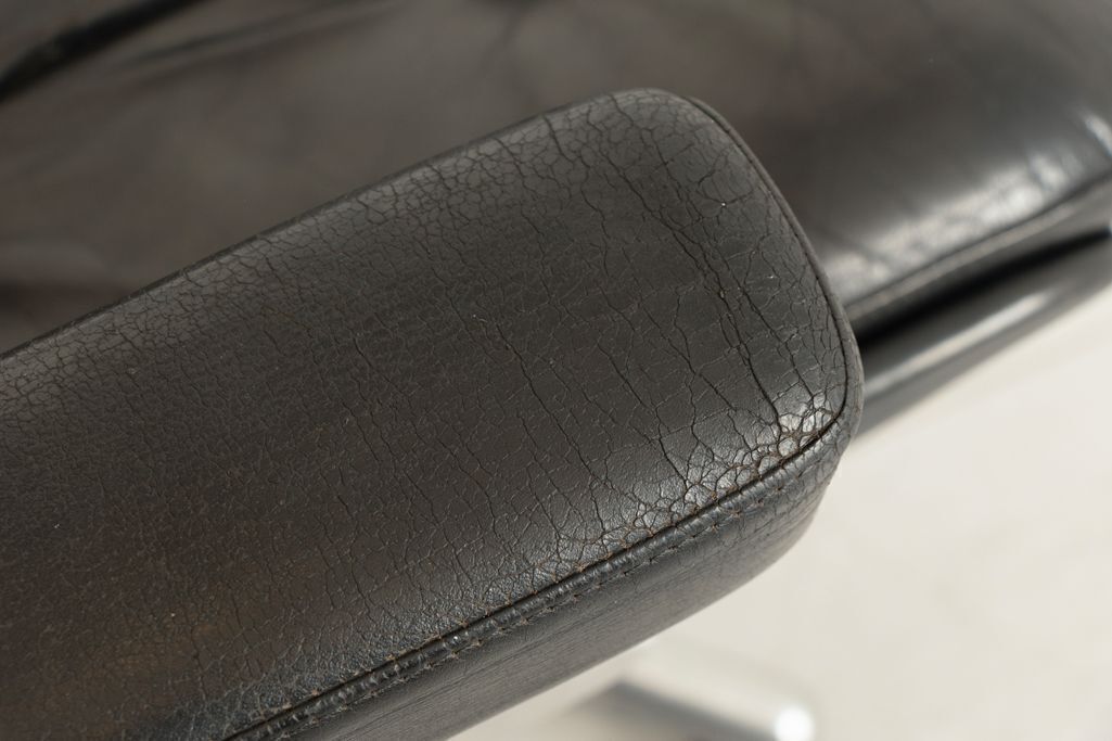 Pasal Office Chair In Black Leather With Plywood Shell & Aluminium Base By Karl Dittert For Giroflex C.1975 photo vintage