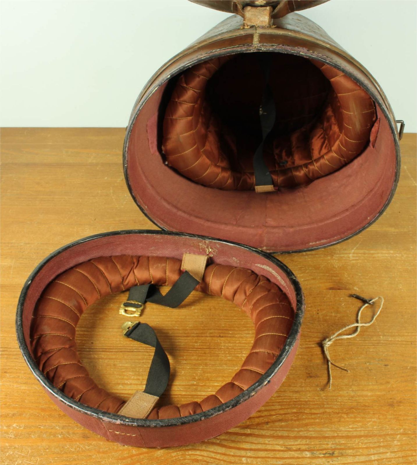 Antique Double Hat Case. Jw Allen Miitary Leather Multi Top Hat Box. photo 560.0